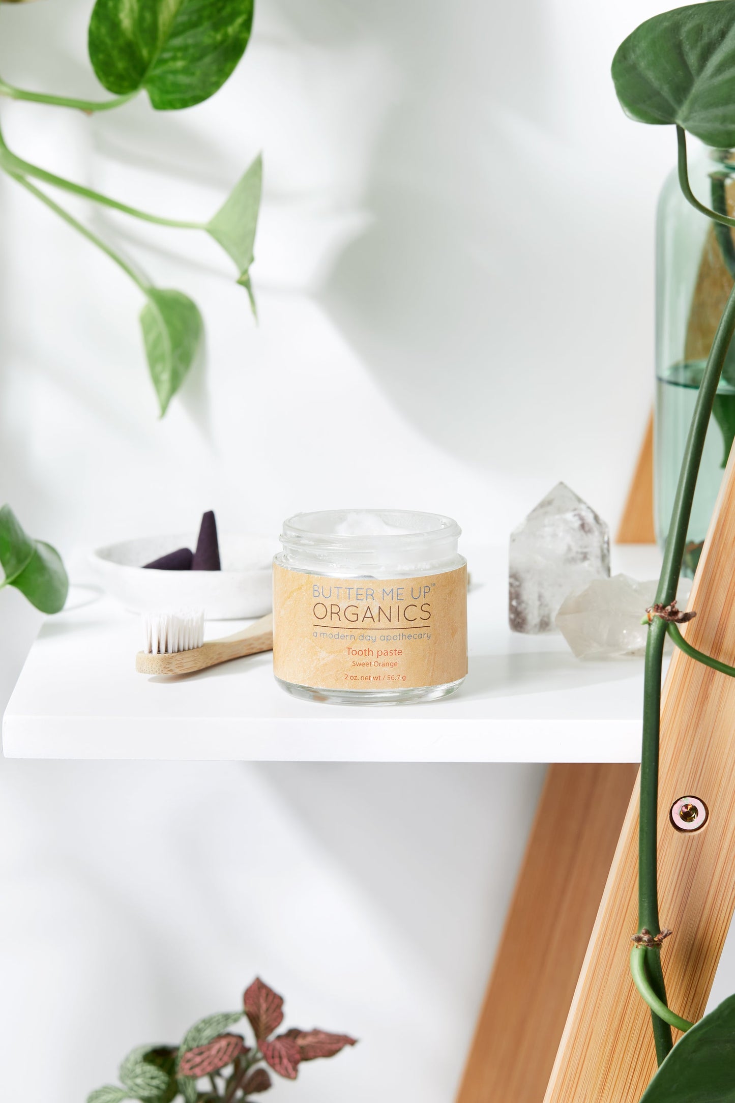 Natural Organic Whitening Remineralizing Toothpaste