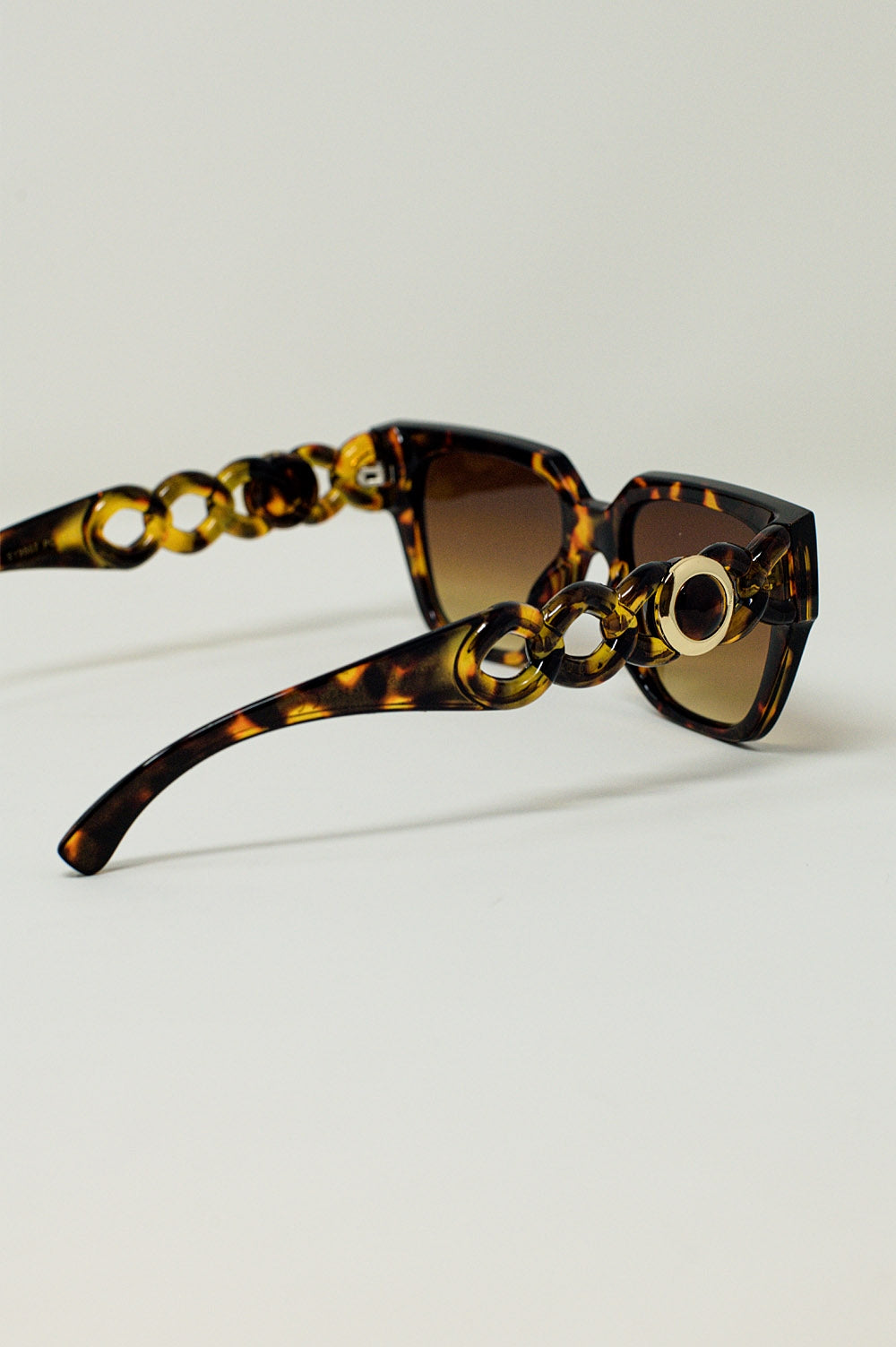 Oversized Cat Eye Sunglasses in Vintage Brown